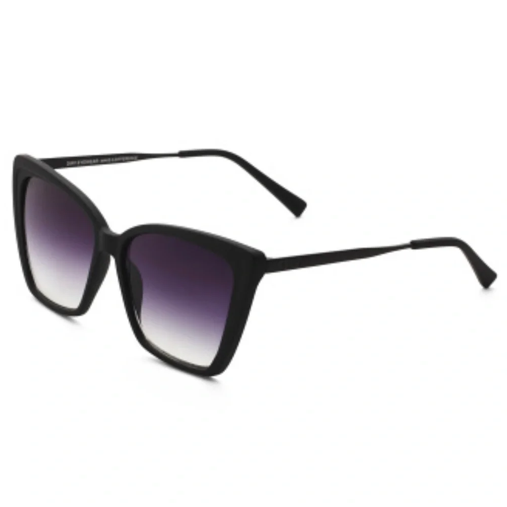DIFF Heidi Sunglasses Matte Black Frame Grey Gradient Lenses Sharp Cat Eye NIB